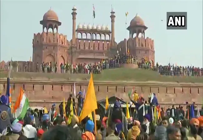 farmers reached delhi red fort police 